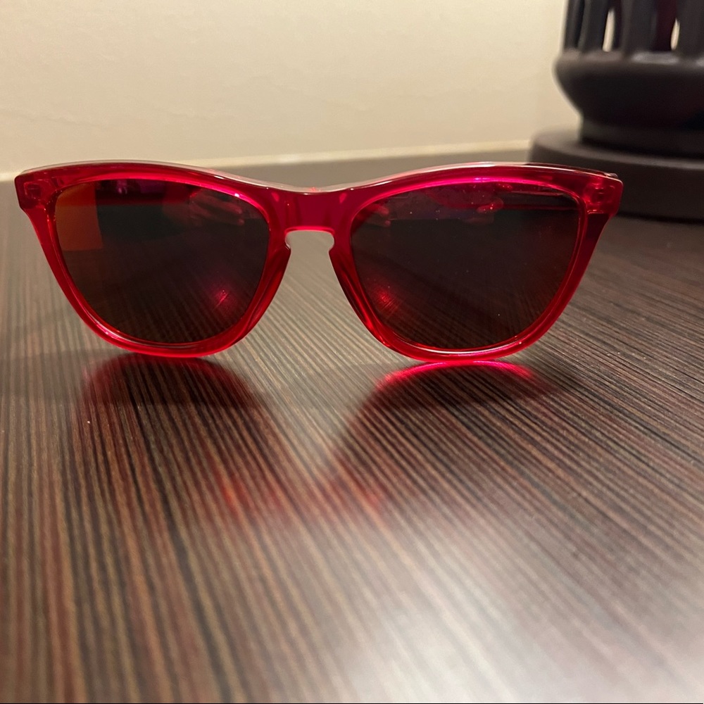 Oakley frogskins custom polarized sun glasses.